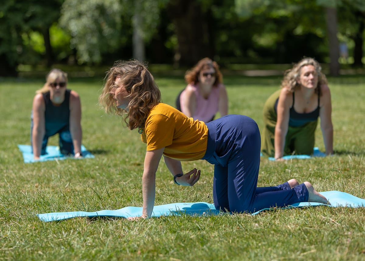 Leanne Bird of Kudu Workplace Wellbeing, yoga session in Bute park Cardiff, Marketing images, commercial photographer