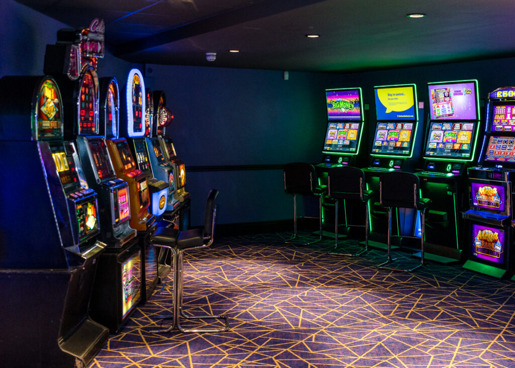 240515-Club-3000-Bingo-1036 240515-Club-3000-Bingo-1036