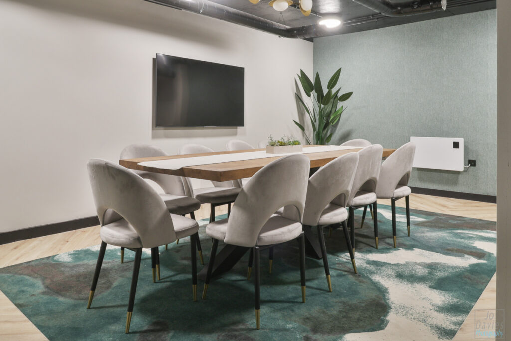 Expedite-Boutique-Living-111022-1002