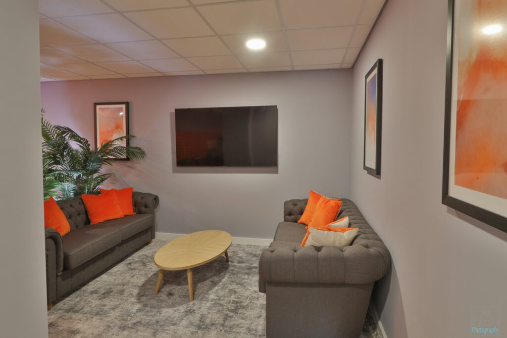 Expedite-Boutique-Living-111022-1023